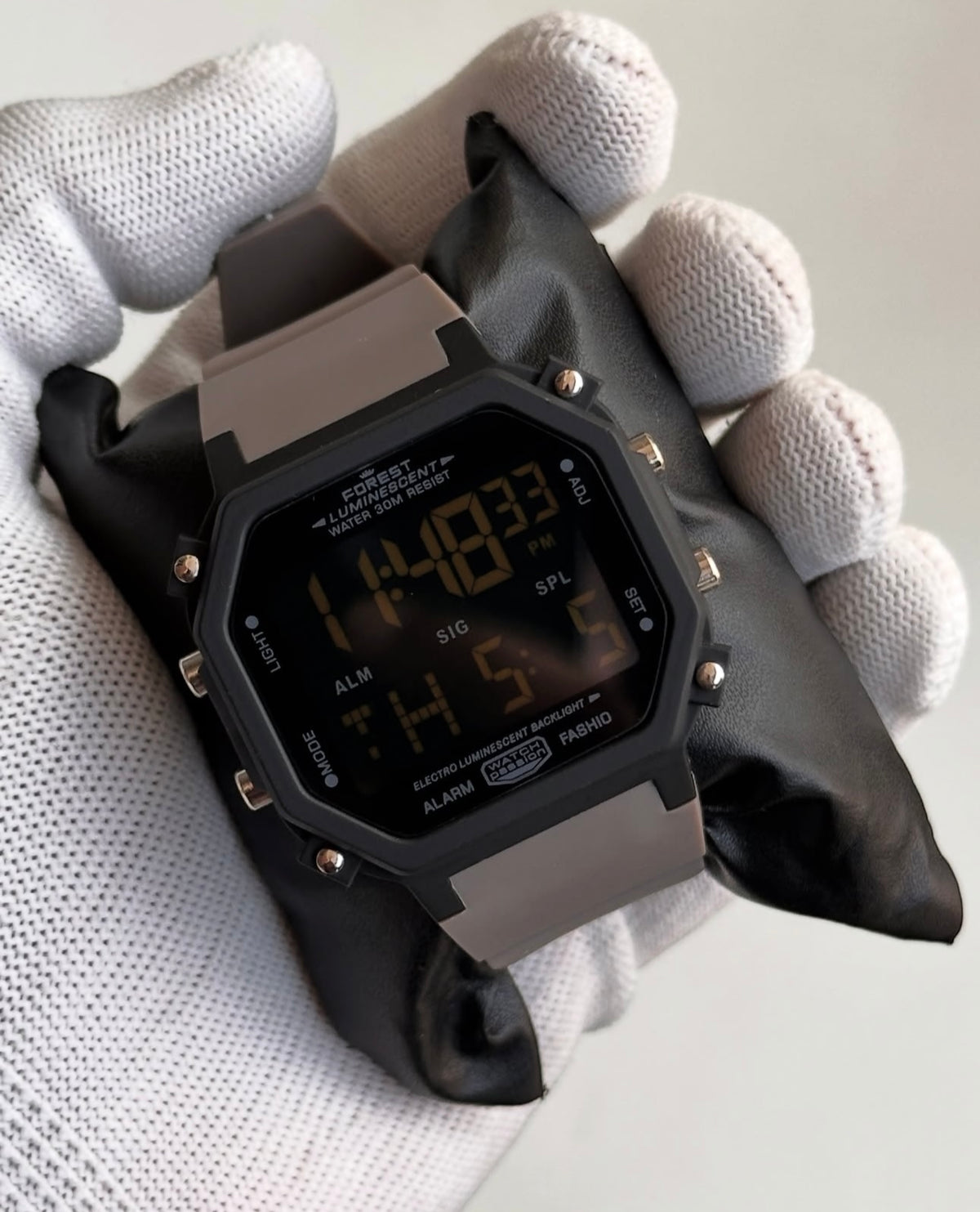 10 Pcs multi color Pack Unisex 100% waterproof sports watches